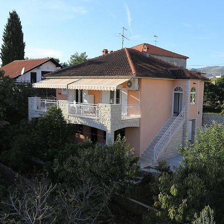 Apartments With A Parking Space Okrug Gornji, Ciovo - 10343 Trogir Exterior foto