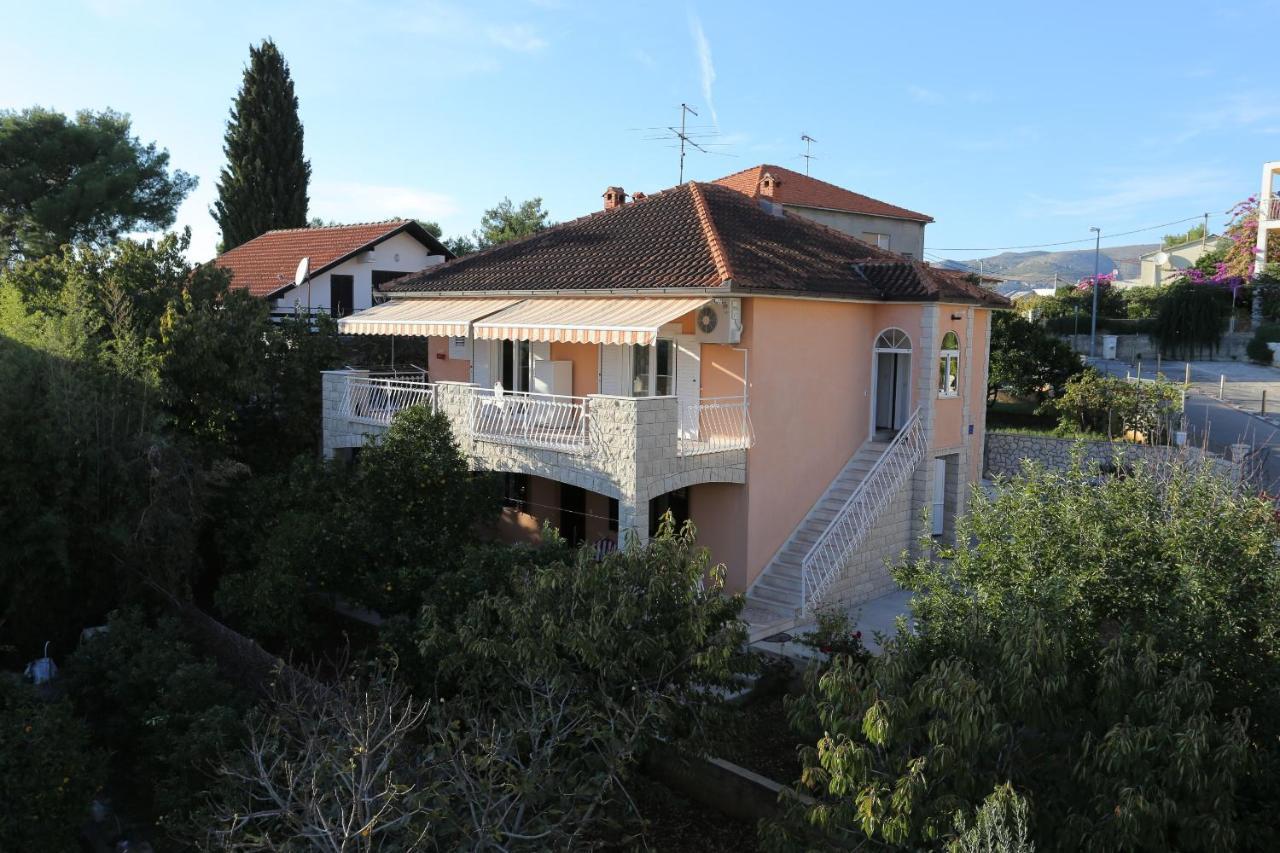 Apartments With A Parking Space Okrug Gornji, Ciovo - 10343 Trogir Exterior foto