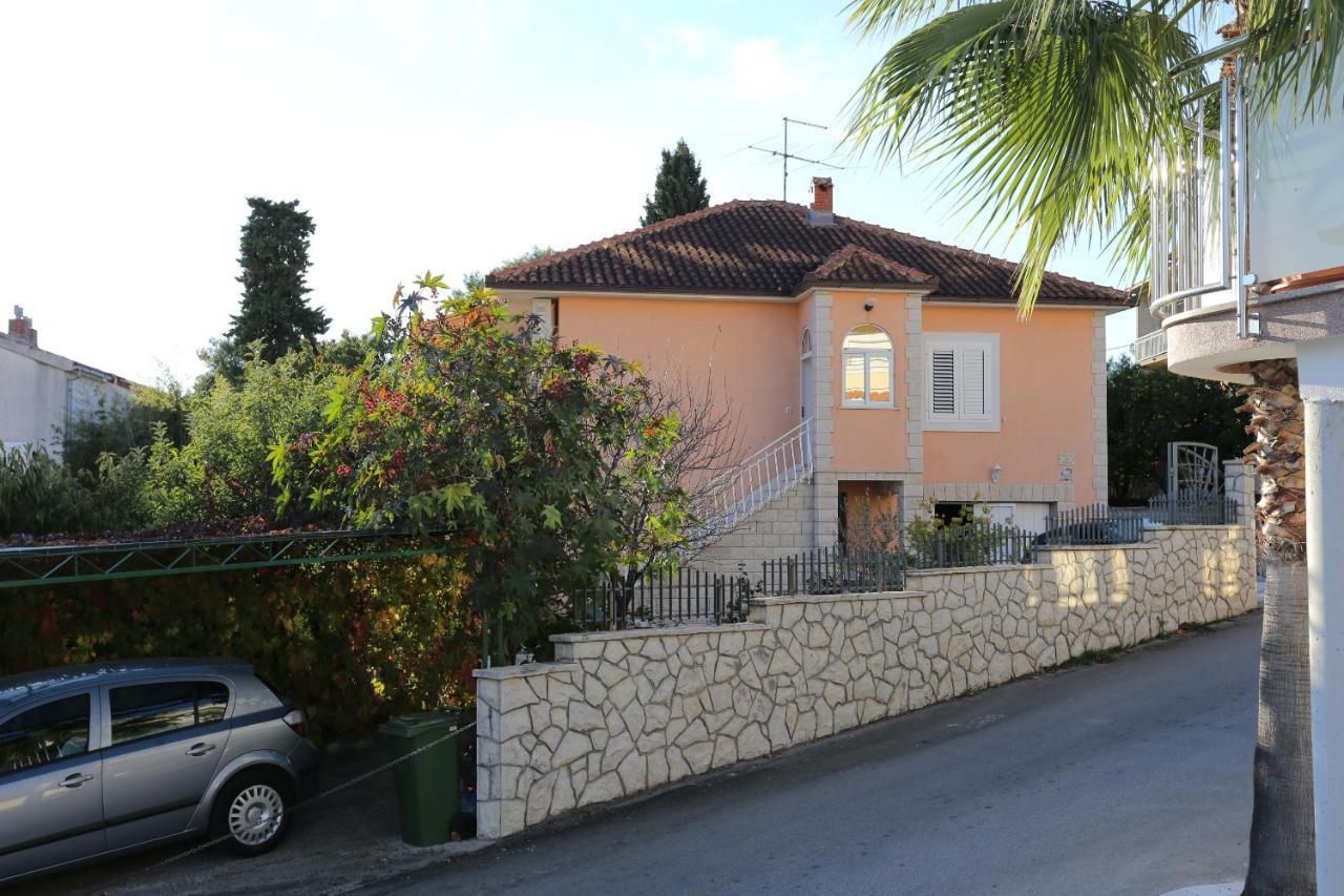 Apartments With A Parking Space Okrug Gornji, Ciovo - 10343 Trogir Exterior foto