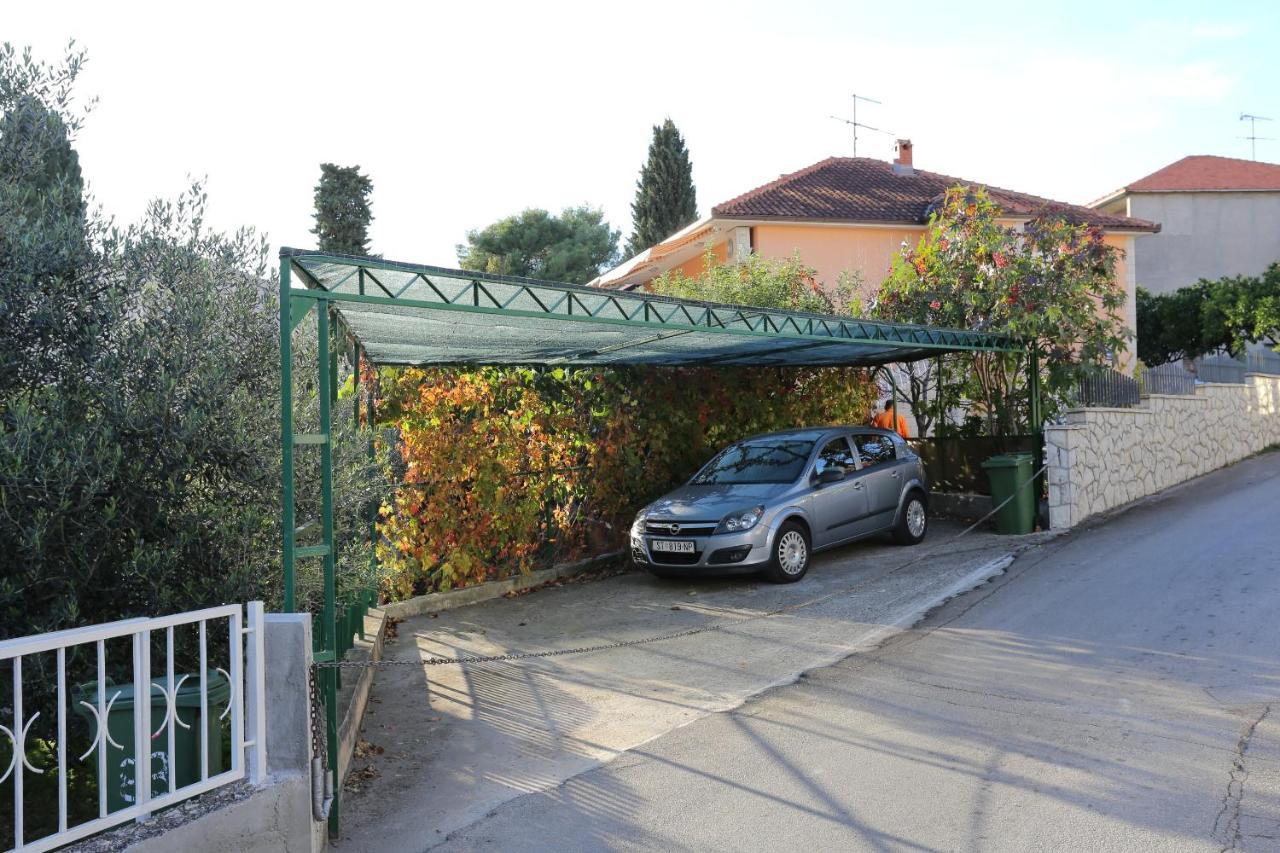 Apartments With A Parking Space Okrug Gornji, Ciovo - 10343 Trogir Exterior foto